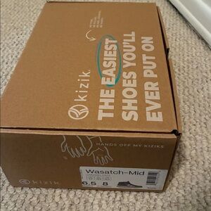 Kizik Wasatch Mid Caramel Cafe brown Women’s 8 Standard New in Box NWT NIB
